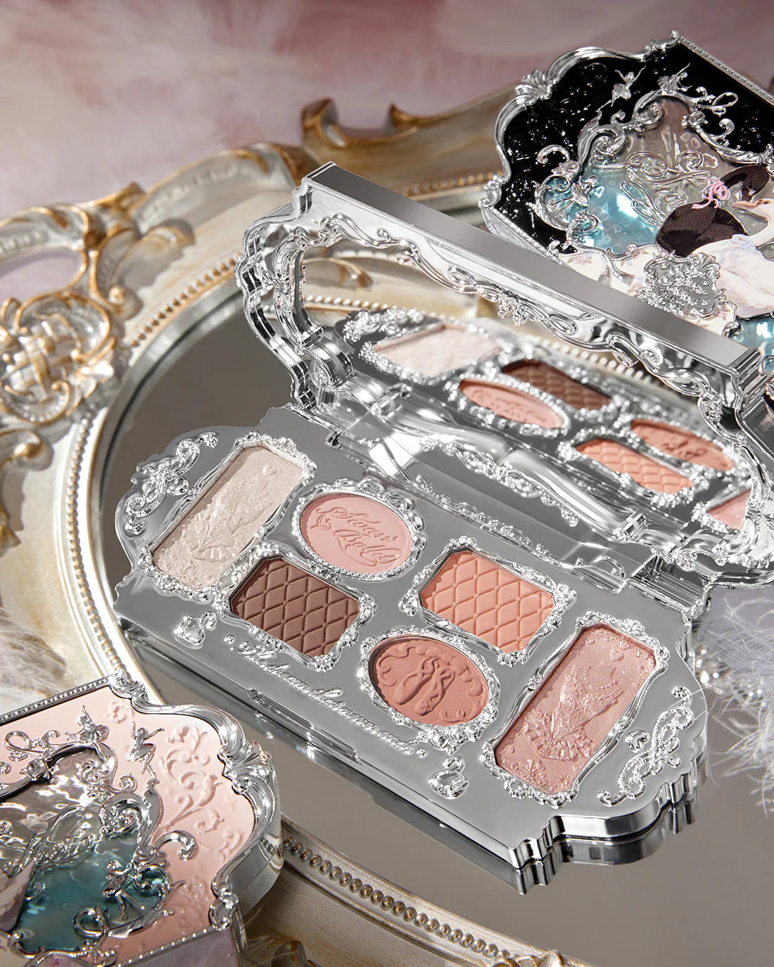 Flower Knows Swan Ballet Six-Color Makeup Palette 6.5g 花知晓天鹅芭蕾六色眼影盘